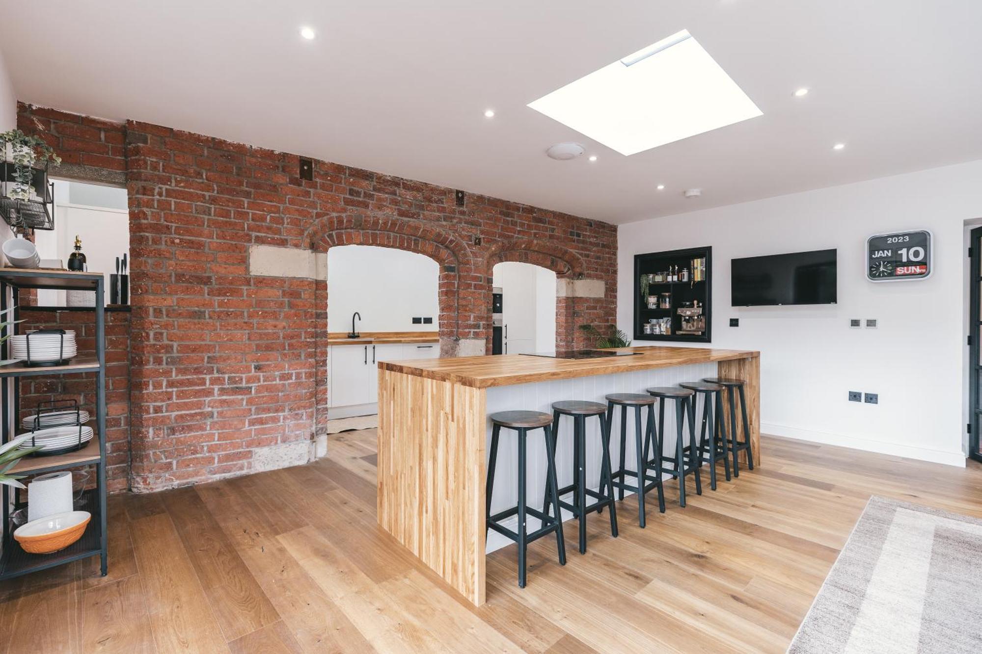 House With A Cinema And Games Room, Sleeps 17 Shrewsbury Exterior foto
