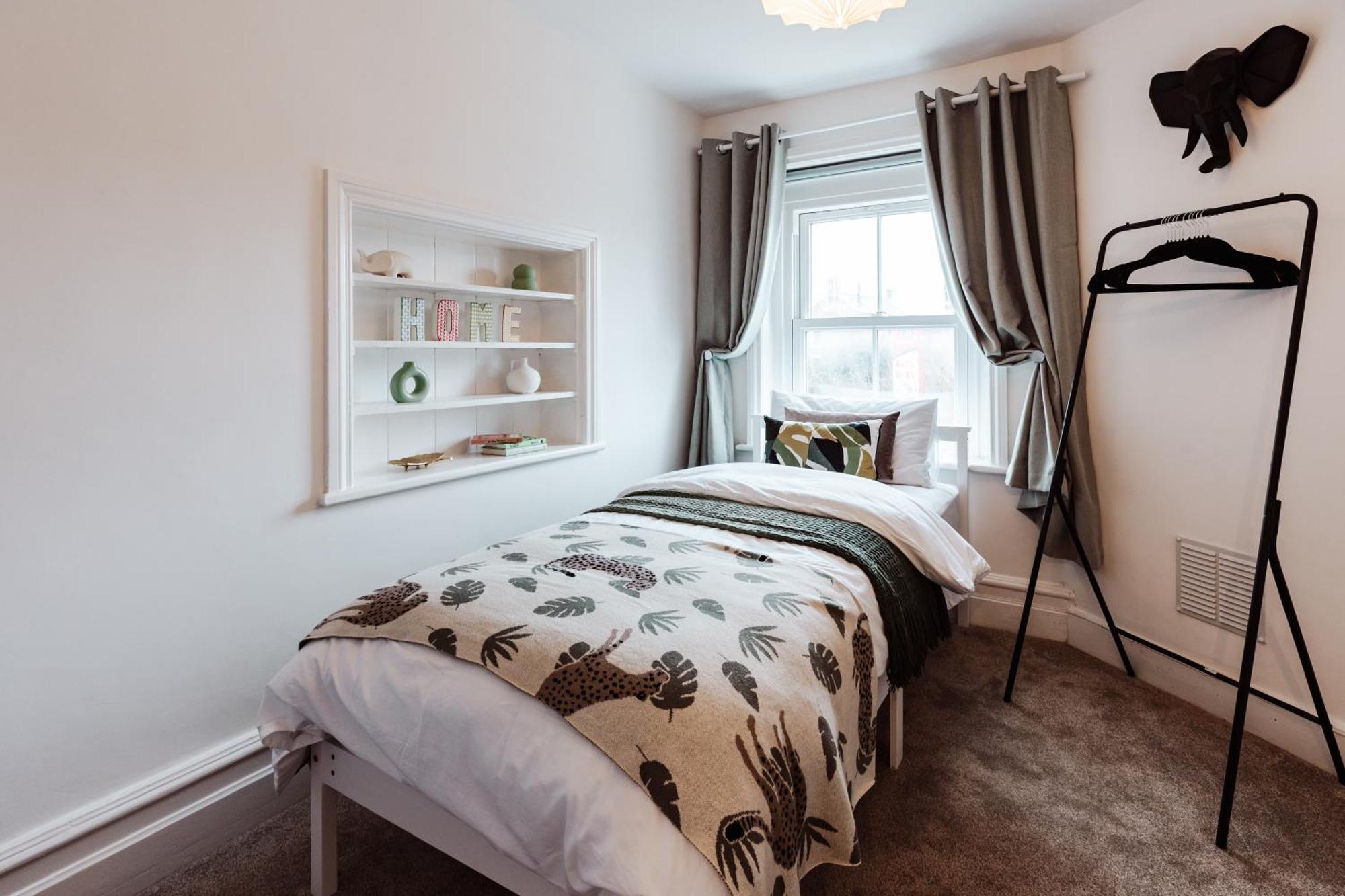 House With A Cinema And Games Room, Sleeps 17 Shrewsbury Exterior foto