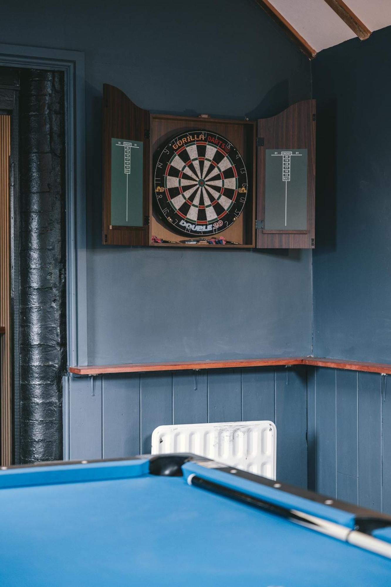 House With A Cinema And Games Room, Sleeps 17 Shrewsbury Exterior foto