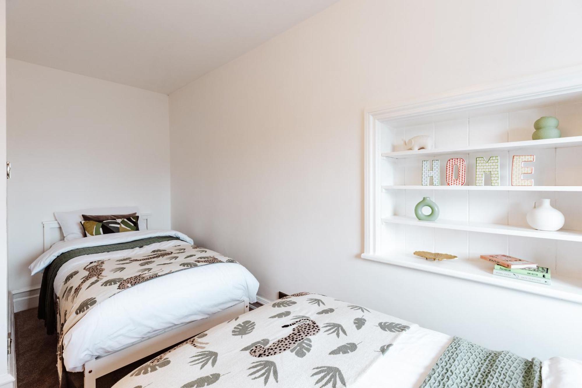House With A Cinema And Games Room, Sleeps 17 Shrewsbury Exterior foto